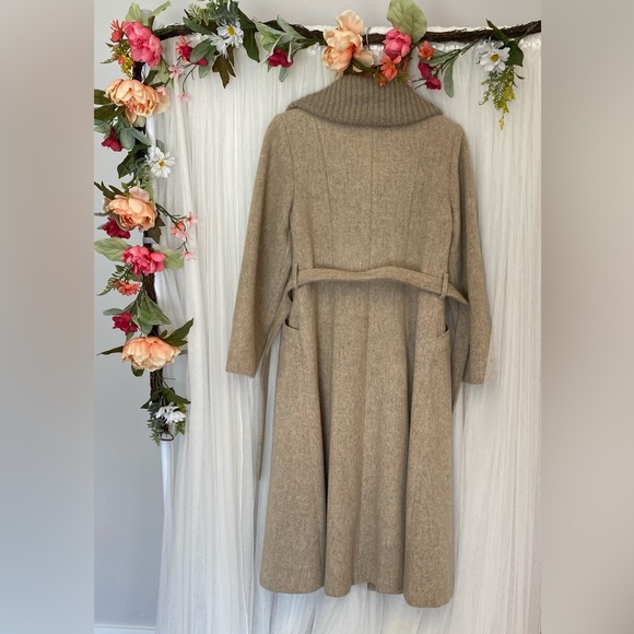 Vintage Irving Posluns Wool Coat - Picture 7 of 12